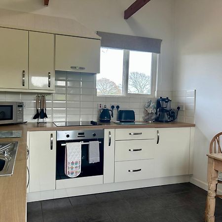 Beautiful Rural Self Contained Farm Annex Villa Hordle Buitenkant foto